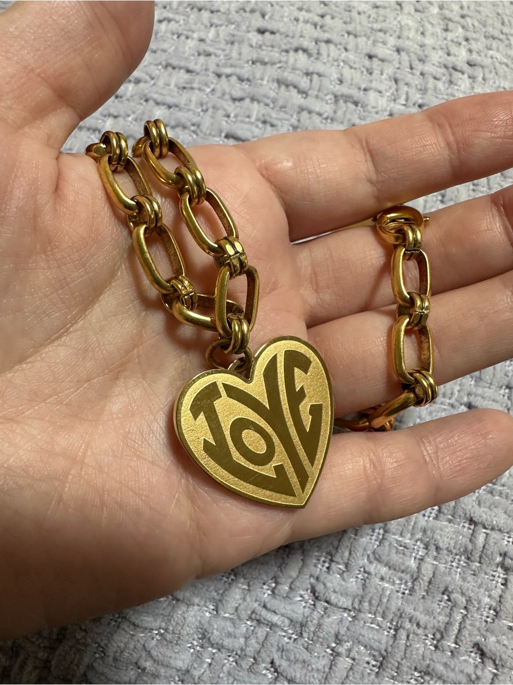 Logan Tay Gold Heart 'LOVE' Pendant Chunky Chain Necklace - Women Jewelry - Picture 2 of 5